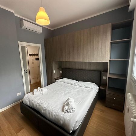 Metro Famagosta - Modern Suite Free Wifi & Parking Mailand Exterior foto