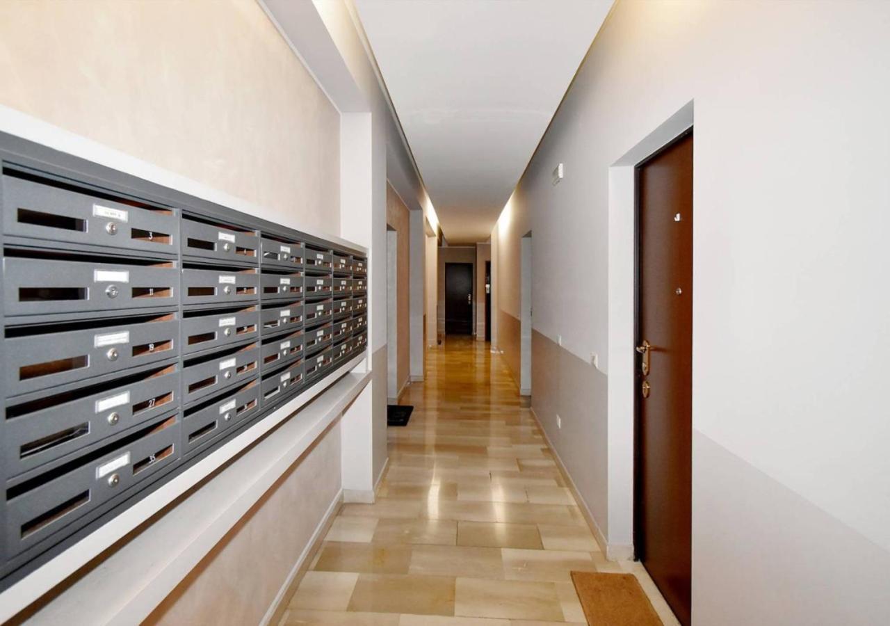 Metro Famagosta - Modern Suite Free Wifi & Parking Mailand Exterior foto